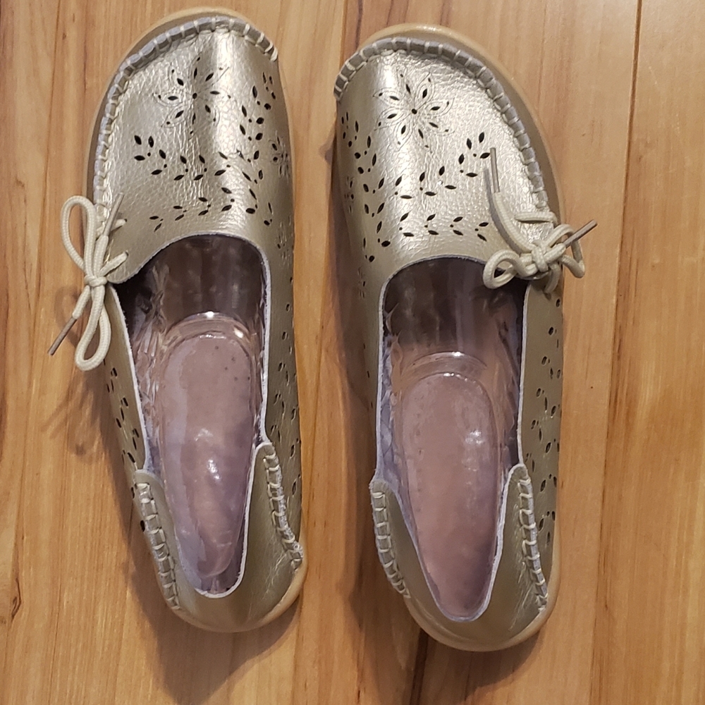 SOCOFY FLATS LOAFERS SIZE 9- 9.5
